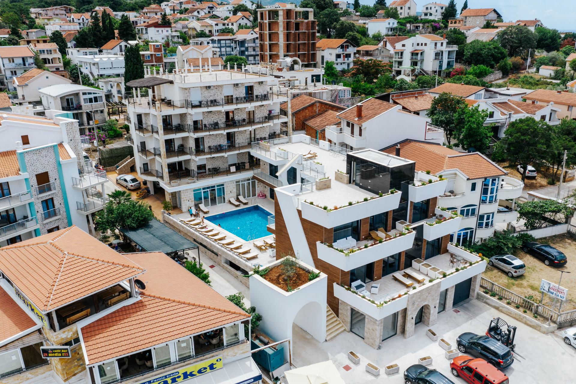 Apartamenty Lotos i Czarnogóra w pigułce - Czarnogóra