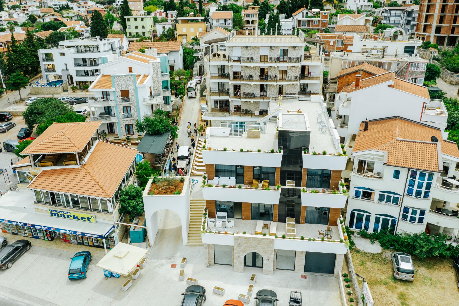 Apartamenty Lotos i Czarnogóra w pigułce - Czarnogóra