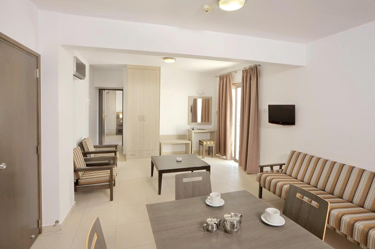 Petrosana Hotel Apartaments - Cypr