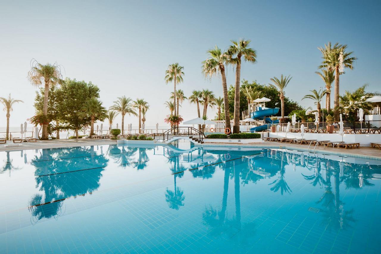 Golden Coast Beach Hotel - Cypr