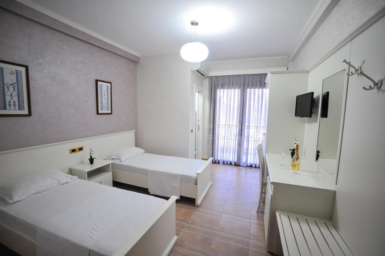 Hotel Iliria Internacional (PKT) - Albania