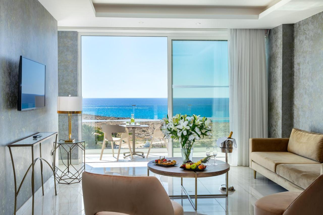 Chrysomare Beach Hotel & Resort - Cypr