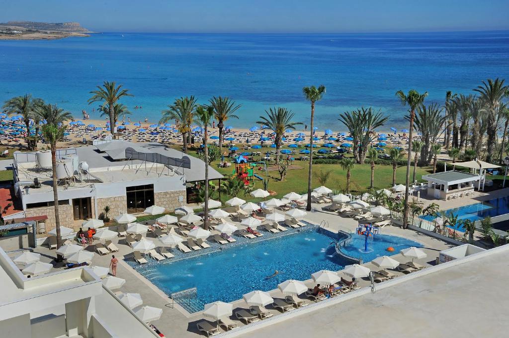 Nelia Beach Hotel - Cypr