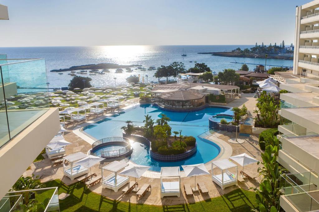 Capo Bay Hotel - Cypr