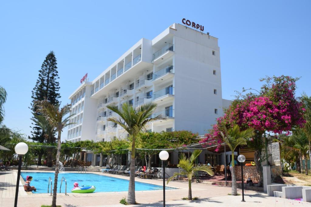 Corfu Hotel - Cypr