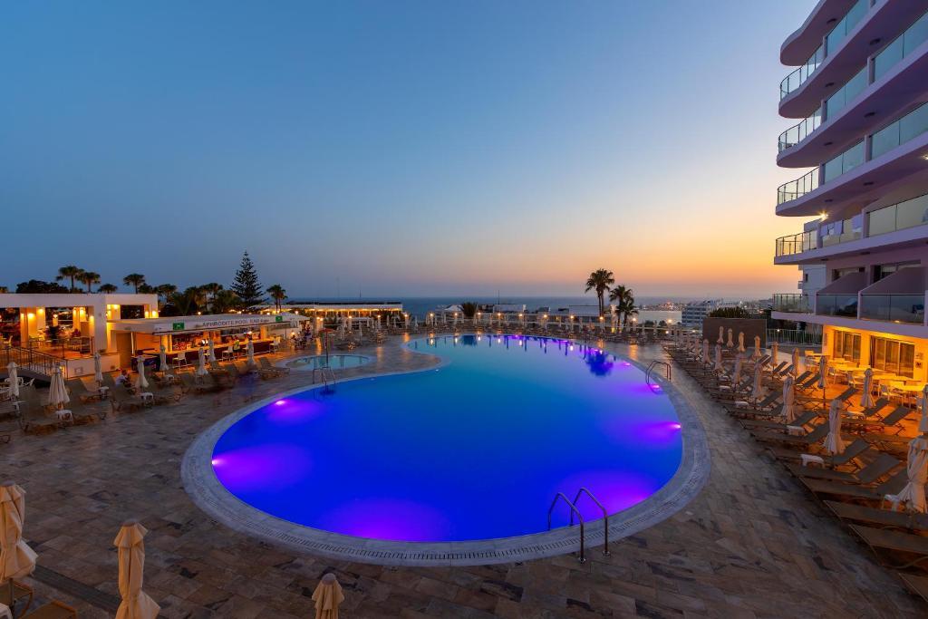 Tofinis Hotel - Cypr