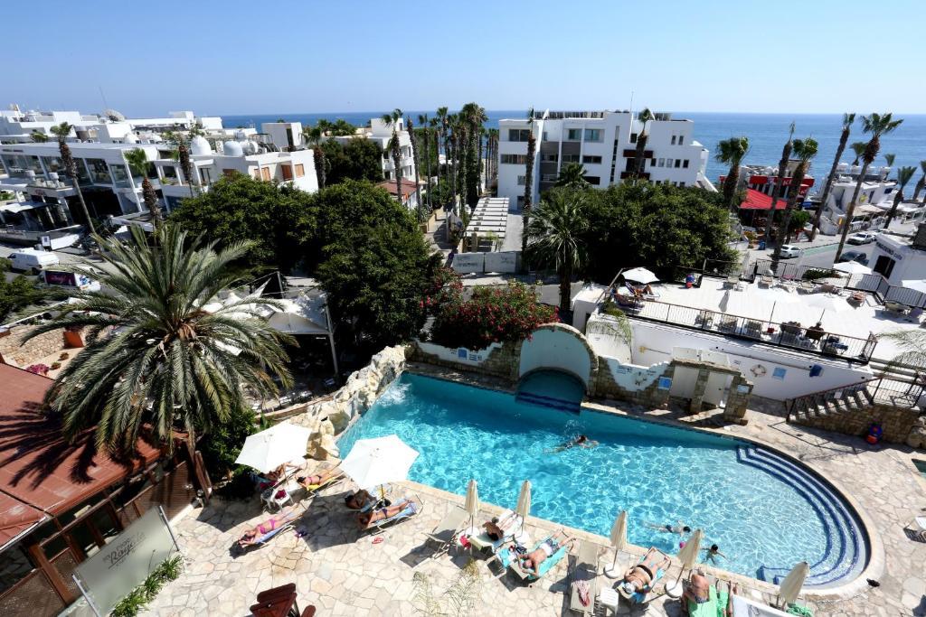 Dionysos Central Hotel - Cypr