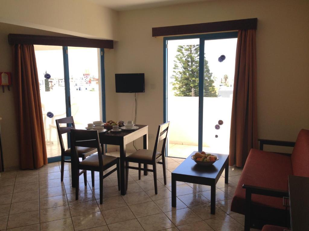 Kefalonitis Hotel Apartments - Cypr