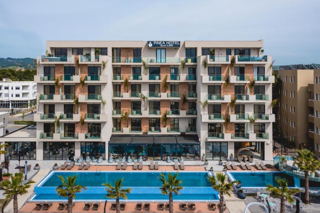 Hotel Pinea Resort & Spa - Albania