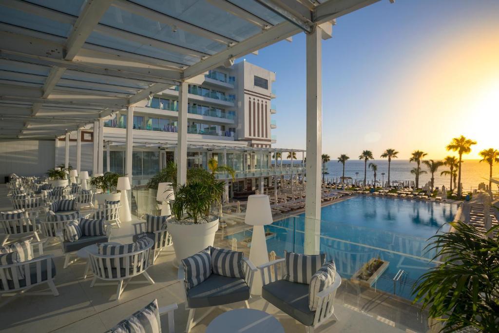 Constantinos The Great Beach Hotel - Cypr