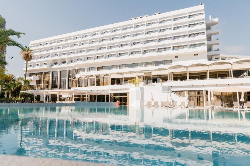 Elias Beach Hotel - Cypr