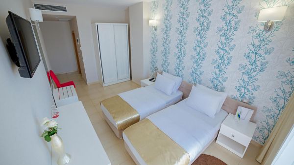 Hotel Sun - Albania