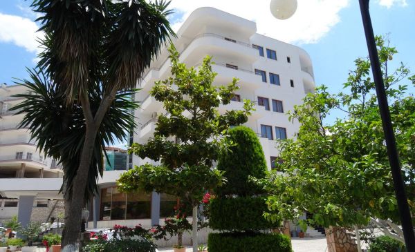 Hotel Mediterrane - Albania