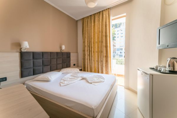 Hotel Mediterrane - Albania