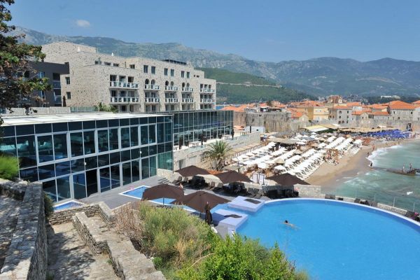 Hotel Avala Resort & Villas