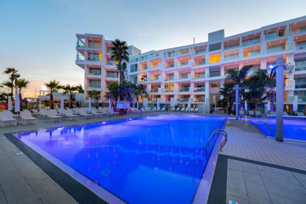 Limanaki Beach Hotel - Cypr