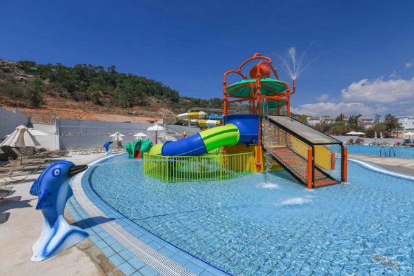 Narcissos Hotel & Waterpark - Cypr