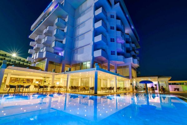Tasia Maris Sands (Adults Only) - Cypr