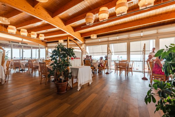 Aragosta Hotel (PKT) - Albania