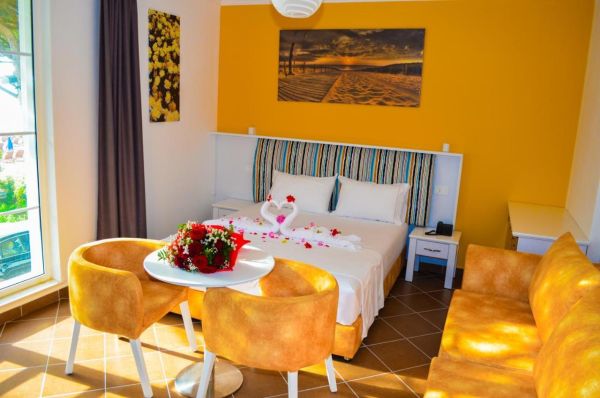 Hotel Monaco (PKT) - Albania