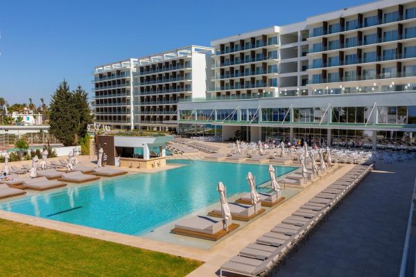 Chrysomare Beach Hotel & Resort - Cypr