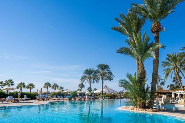 Hotel & Resort Coral Beach - Cypr