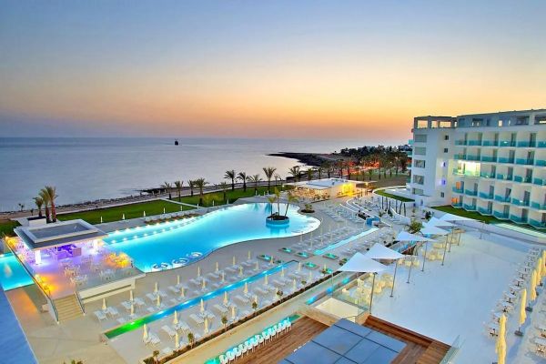 Hotel King Evelthon Beach Hotel & Resort