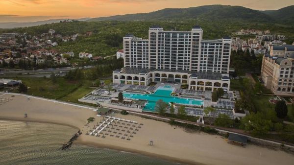 Hotel Hotel Secrets Sunny Beach Resort & Spa