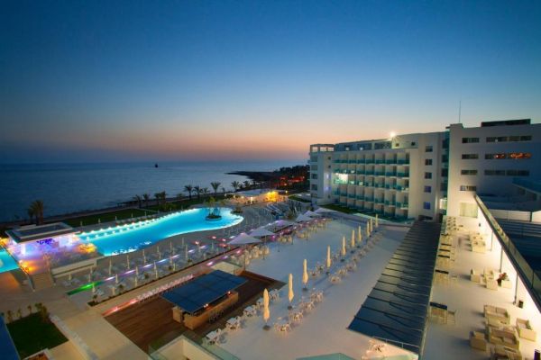 Hotel King Evelthon Beach Hotel and  Resort