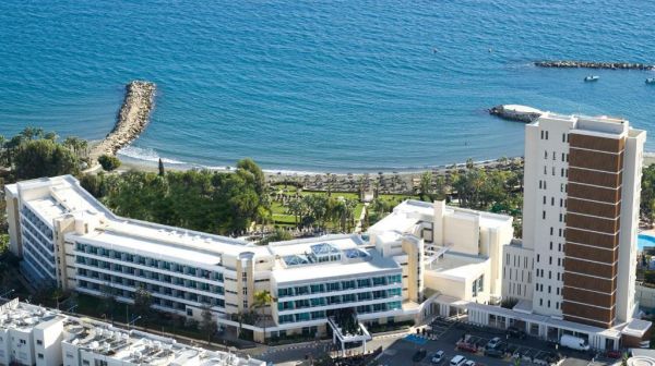Mediterranean Beach - Cypr