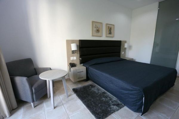 Dionysos Central Hotel - Cypr