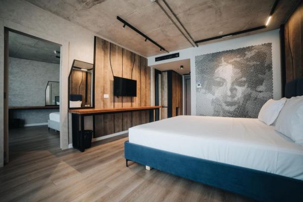 Amr Hotel (PKT) - Albania