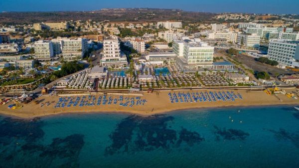 Hotel Constantinos The Great Beach Hotel