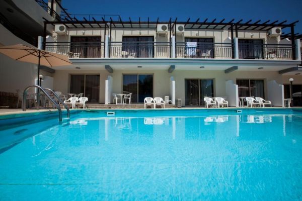 Crystallo Apartments - Cypr
