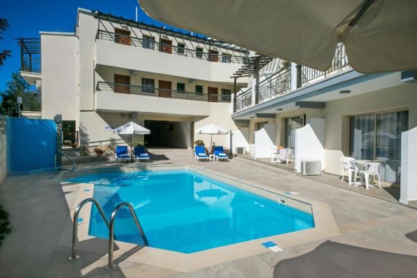 Crystallo Apartments - Cypr