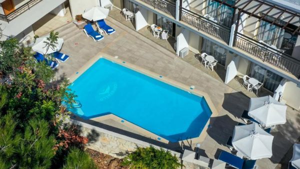 Crystallo Apartments - Cypr