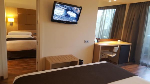 Senator Barajas Hotel - Hiszpania