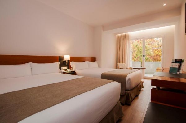 Senator Barajas Hotel - Hiszpania