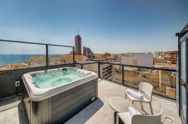 Hotel IKYK - Malta