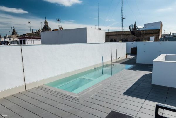 Hotel Welldone Quality Crystal Pool - Hiszpania