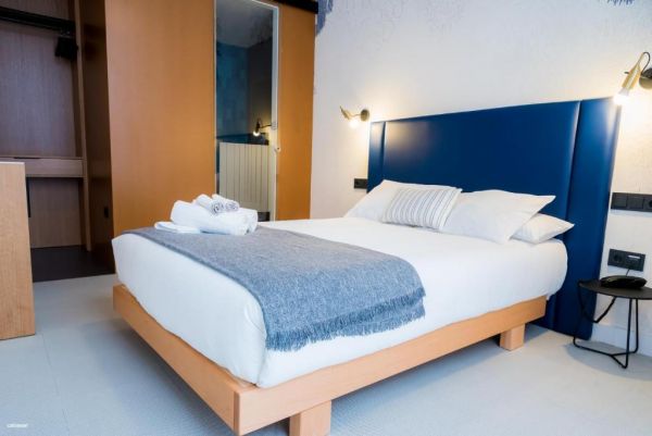 Hotel Welldone Quality Crystal Pool - Hiszpania