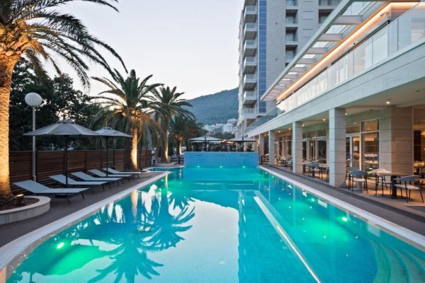 Hotel AMI (PKT) - Czarnogóra