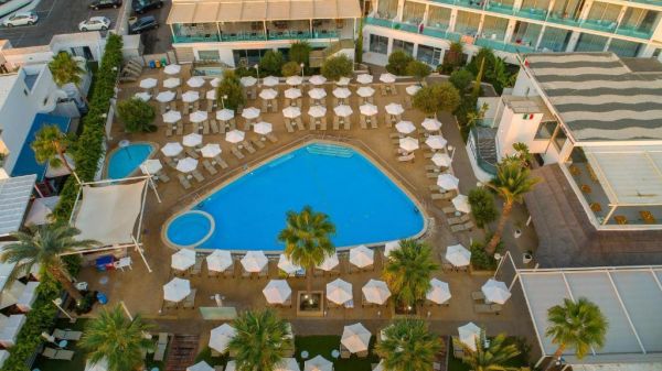 Vrissaki Beach Hotel - Cypr