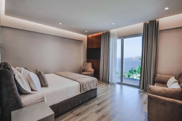 Hotel Oasis (PKT) - Albania