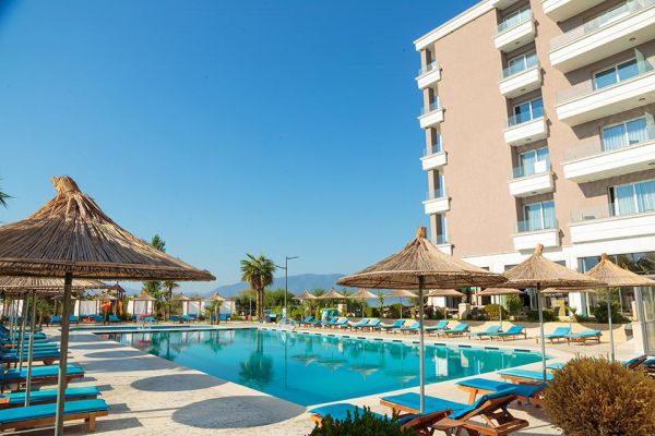 Kraal Hotel (PKT) - Albania