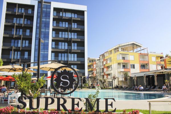 Hotel Supreme Hotel (PKT)