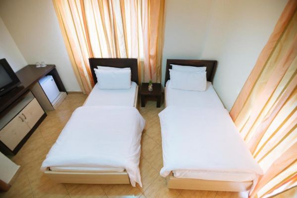 Hotel Ibiza (PKT) - Albania