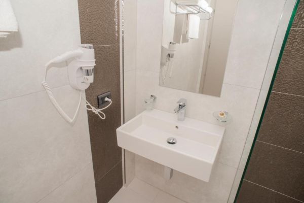 Hotel Saranda International (PKT) - Albania
