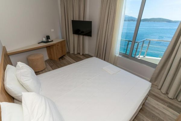 Hotel Titania (PKT) - Albania