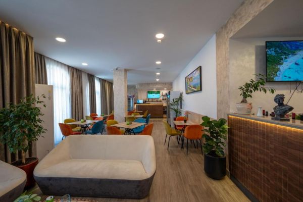 Acros Resort (PKT) - Albania